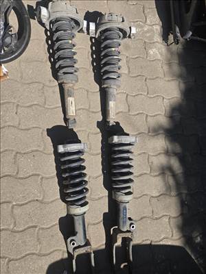 Audi Q7 (4L) Spirálrugó pár lengéscsillspitoval elsö