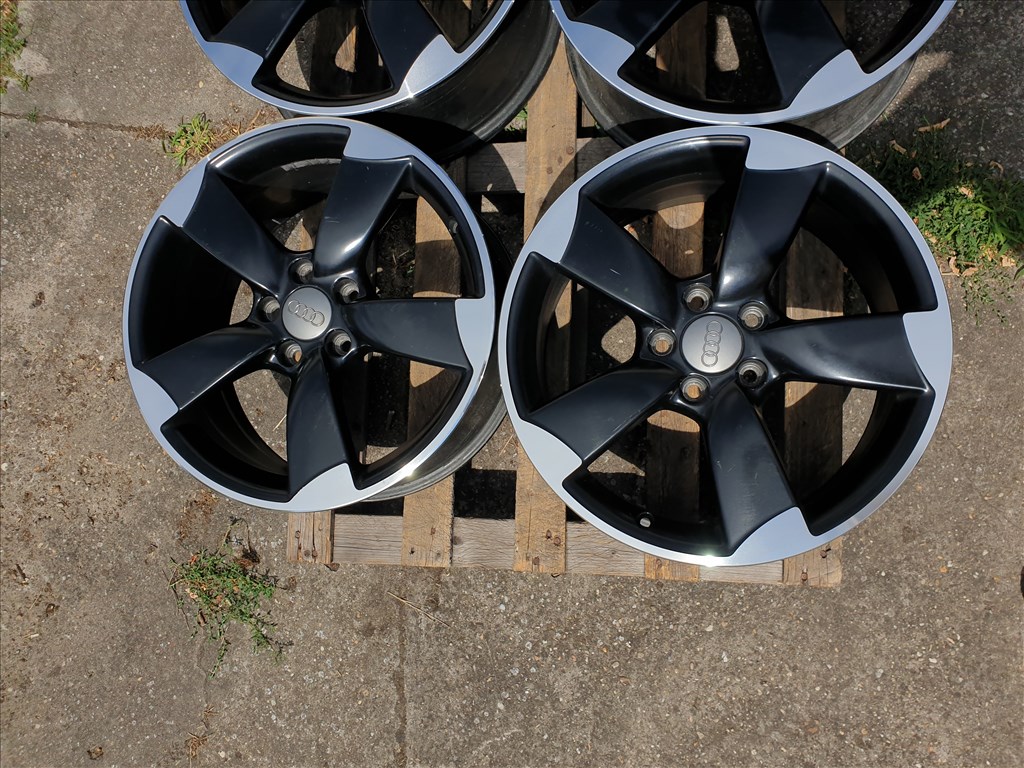 18" 5x112 Audi A3 S-line 2. kép