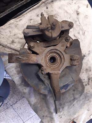 Suzuki Ignis 03-07 Bal Első Csonkállvány Kerékaggyal + Féknyereg