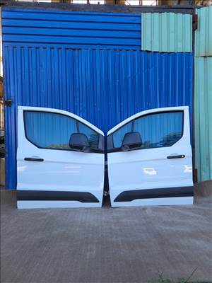 Ford Transit Connect Mk2 jobb első ajtó fehér sérülésmentes