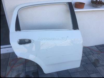 Fiat Grande Punto jobb hatso ajto feher