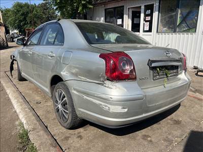 Toyota Avensis (T250) 2.0D bontott alkatrészei