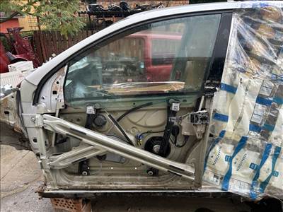 Volkswagen Golf V 2.0 TDI Jobb elso ajto
