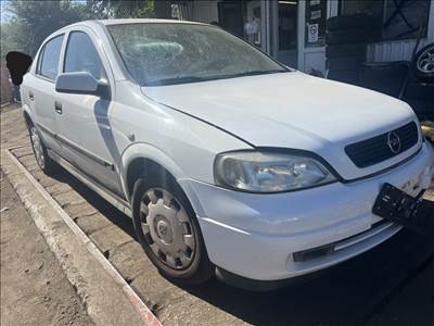Opel Astra G 1.6i bontott alkatrészei
