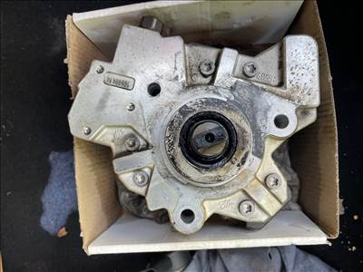 Toyota Auris (E150) 1.4 D-4D Nagynyomású üzemanyag szivattyú 2210033050 0445010224