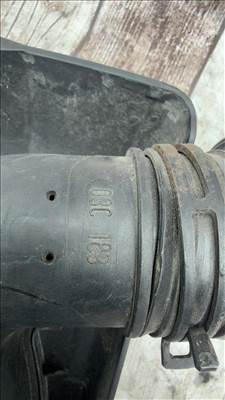 Motorburkolat - Volkswagen Golf 1.9 TDI 03C 183