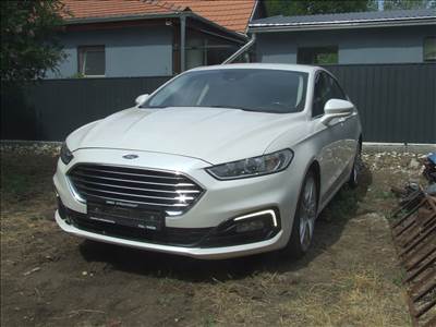 Ford Mondeo Mk5 2.0 TDCi Géptető lökháritó jobb lámpa hűtő sor