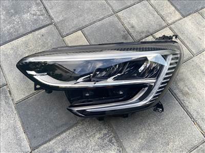 Renault Mégane IV bal elso lampa 260602024r