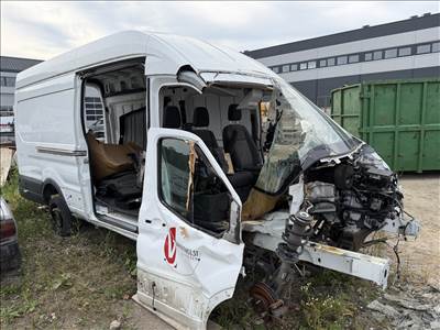 Ford Transit bontott karosszéria, bódé és megmaradt alkatrészek