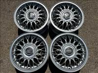 4db gyári 15" VW Golf alufelni. (40)