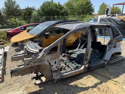 Ford Grand C-Max / C-Max bontott karosszéria, bódé és megmaradt alkatrészek