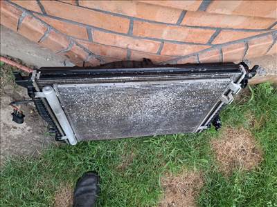 Volkswagen Taigo komplett hűtő ventilátorral