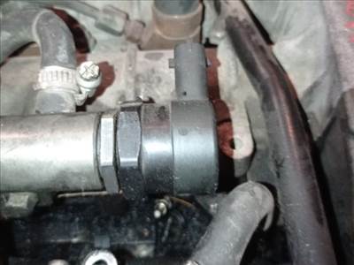 Opel Astra H Nyomásszabályzó Szelep *169593* 0281002507