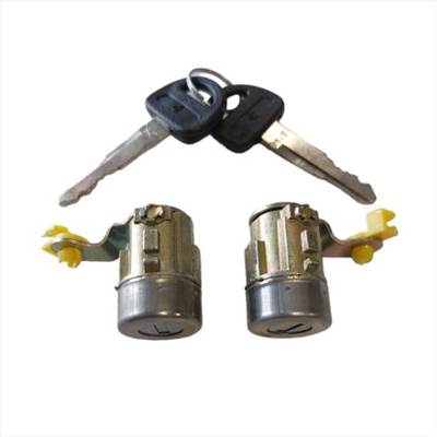 Suzuki Swift 1990-2003 Zárbetét 2 Darabos Jobb és Bal ajtókhoz utángyártott 1990-2003 (37105-KULCS 2