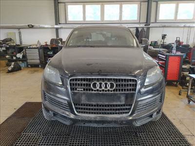 AUDI Q7 (4L) 3.0 TDI quattro - Bontódik!