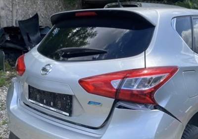 Nissan Pulsar (C13) Hátsó lámpa 