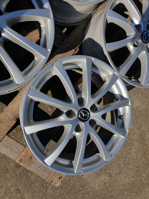 17" 5x114,3 Mazda 3. kép