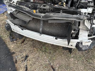 Opel Zafira C Sports Tourer első kereszt tartó