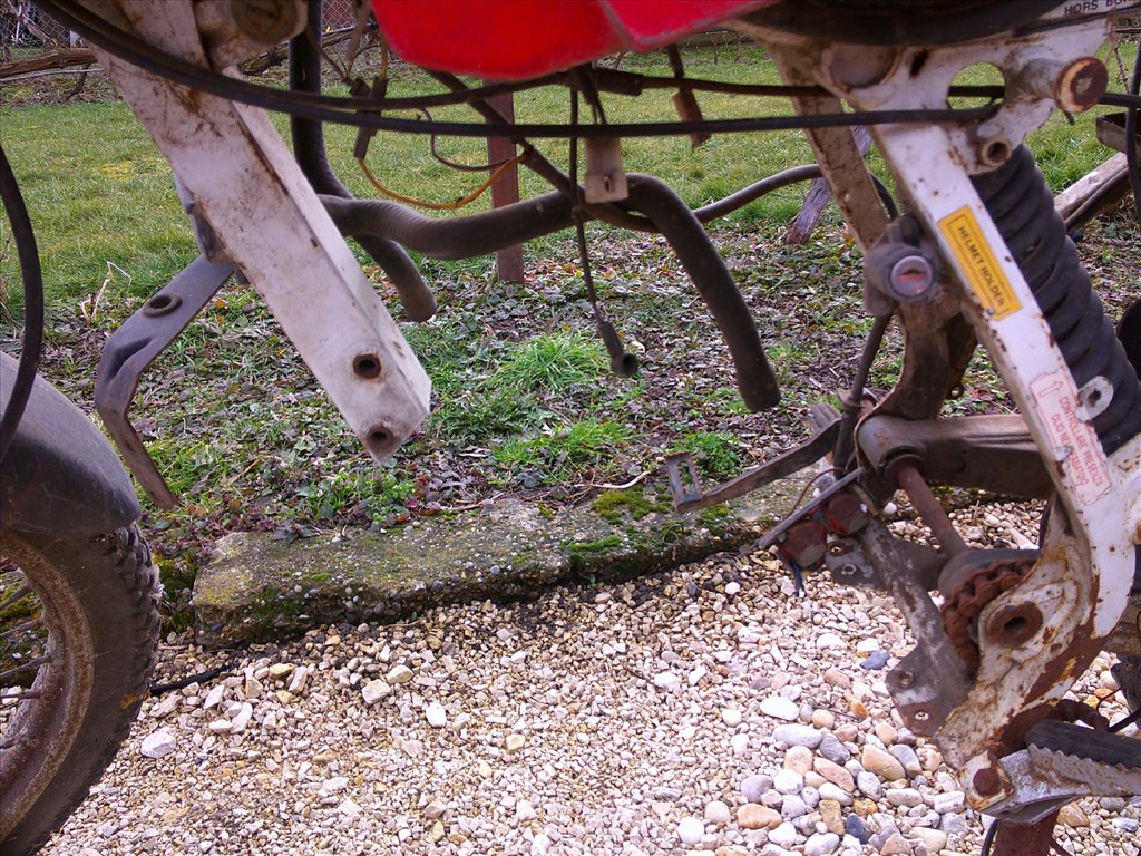 GARELLI 125 CM3-ES CSUPASZ FŐVÁZ MOTORBLOKK ,ÉS PAPIROK NÉLKŰL OLCSÓN 16. kép