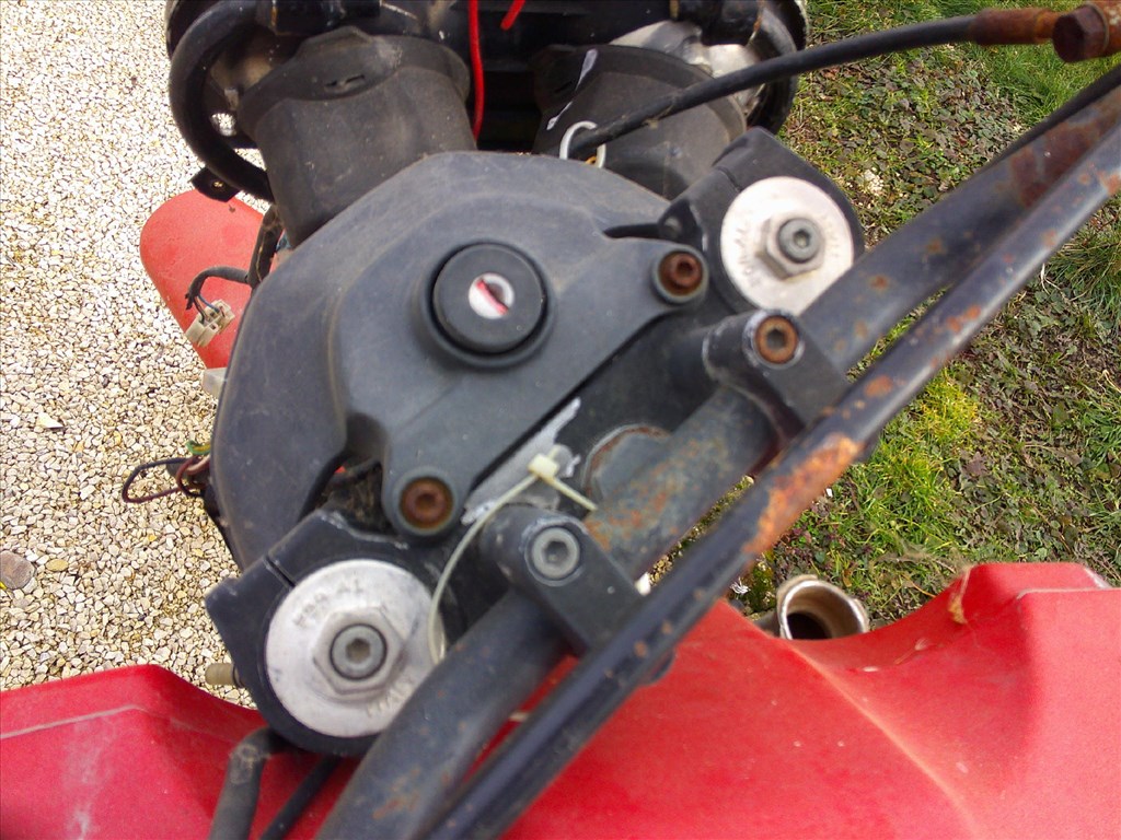 GARELLI 125 CM3-ES CSUPASZ FŐVÁZ MOTORBLOKK ,ÉS PAPIROK NÉLKŰL OLCSÓN 17. kép