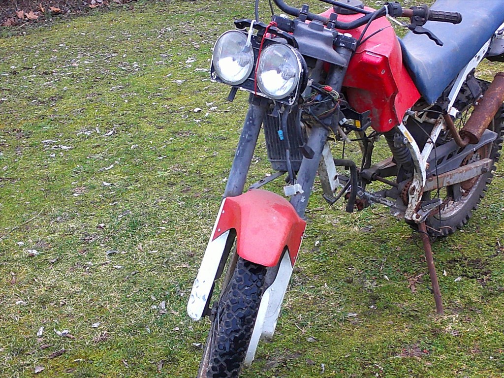 GARELLI 125 CM3-ES CSUPASZ FŐVÁZ MOTORBLOKK ,ÉS PAPIROK NÉLKŰL OLCSÓN 47. kép