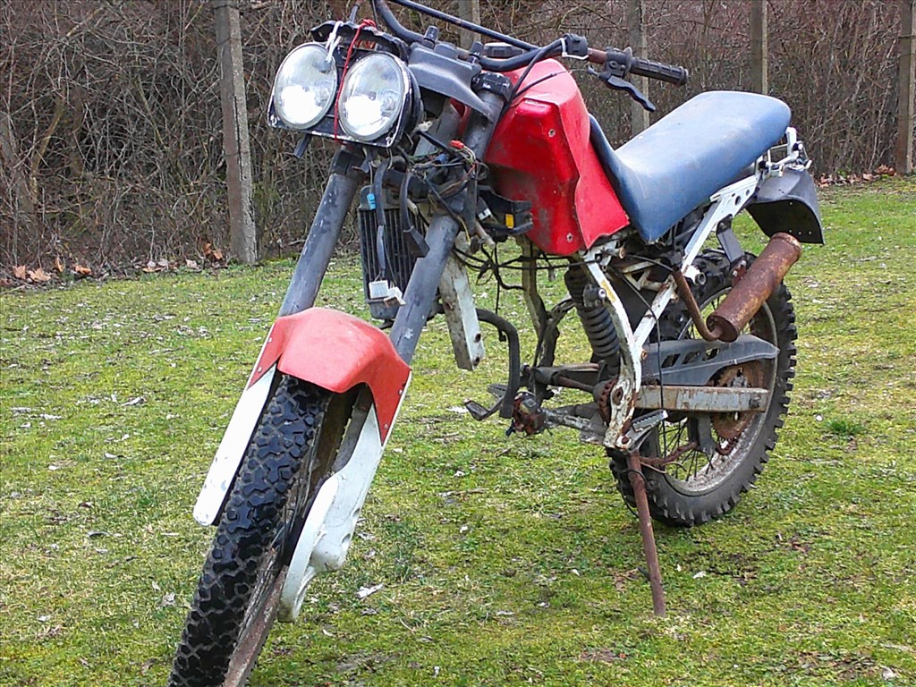 GARELLI 125 CM3-ES CSUPASZ FŐVÁZ MOTORBLOKK ,ÉS PAPIROK NÉLKŰL OLCSÓN 51. kép