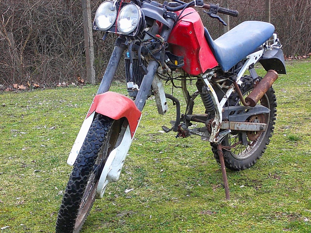 GARELLI 125 CM3-ES CSUPASZ FŐVÁZ MOTORBLOKK ,ÉS PAPIROK NÉLKŰL OLCSÓN 52. kép