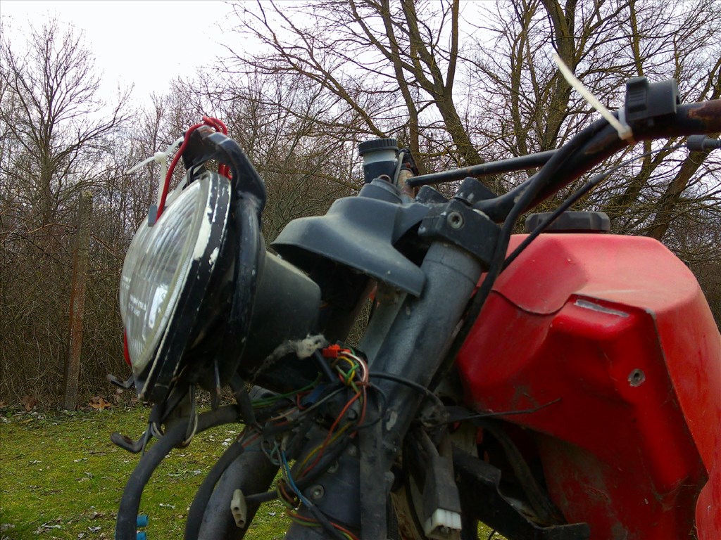 GARELLI 125 CM3-ES CSUPASZ FŐVÁZ MOTORBLOKK ,ÉS PAPIROK NÉLKŰL OLCSÓN 81. kép