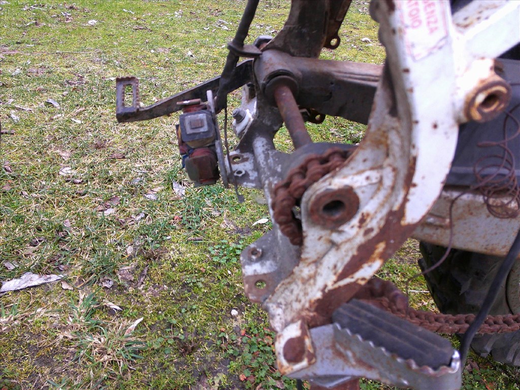 GARELLI 125 CM3-ES CSUPASZ FŐVÁZ MOTORBLOKK ,ÉS PAPIROK NÉLKŰL OLCSÓN 86. kép