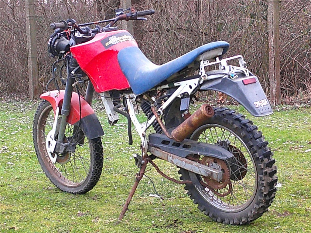 GARELLI 125 CM3-ES CSUPASZ FŐVÁZ MOTORBLOKK ,ÉS PAPIROK NÉLKŰL OLCSÓN 97. kép