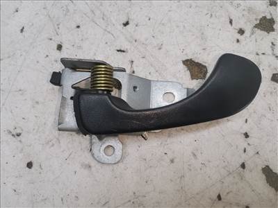 MITSUBISHI CARISMA (DA_) 1.8 GDI (DA2A) Bal hátsó Belső Kilincs #45807# MR288395