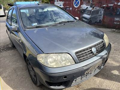 Fiat Punto II 1.2i bontott alkatrészei