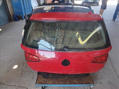 Volkswagen Golf 7 csomagtérajtó üresen