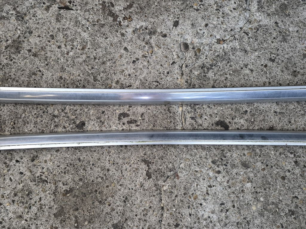 Volkswagen Golf VII kombi tetőcsomagtartó sín pár (38712) 5g9860044c 5g9860043c 4. kép