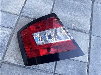 Skoda Fabia III hb bal hatso lampa 6v6945095