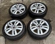  5x112 lyukosztású 17" újszerű (gyári felni) alufelni, rajta 205/45 újszerű Dunlop téli gumi 