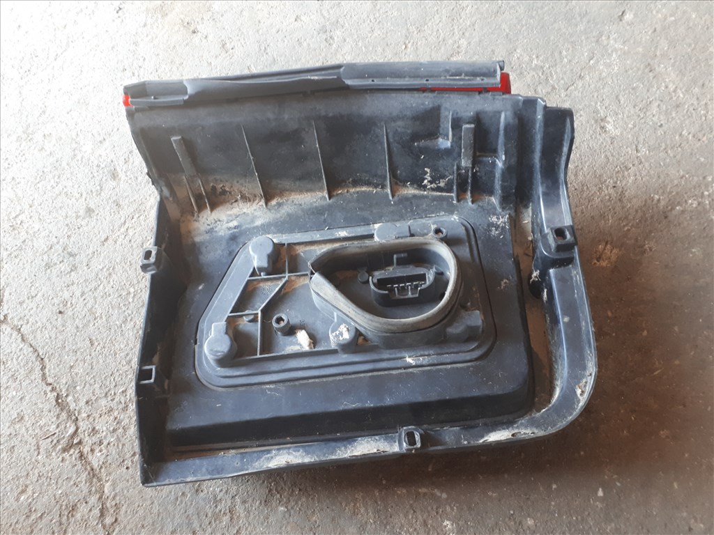 Fiat Tipo I jobb hátsó lámpa foglalattal 4. kép