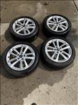  5x112 lyukosztású 17" újszerű (gyári felni) alufelni, rajta 205/50 használt Bridgestone téli gumi 