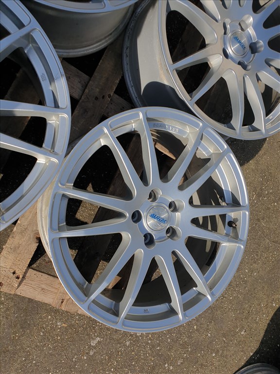 19" 5x112 Alutec 3. kép
