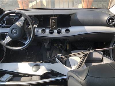 Mercedes Benz E osztály w 213 , C 238 , w 238 Gyárí Műszerfal párna , légzsák szett