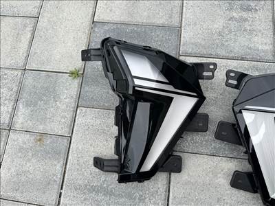 Renault Captur II jobb elso nappali lampa 266009347r