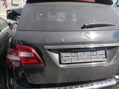 Mercedes ML W164 csomagtérajtó  a1667400305