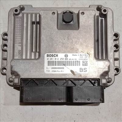 Honda FR-V 2004-2009 2,2 Diesel motorvezérlő Bosch 0281012250 , 18651457