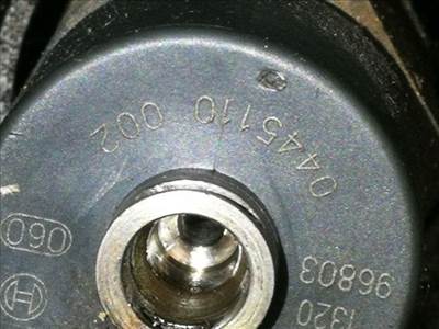 Alfa Romeo 166 2.4 JTD 8V Porlasztó (1 db) *103835* bosch-0445110002