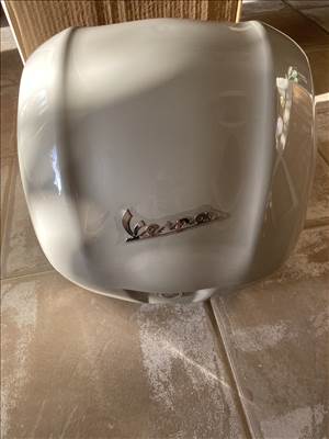 Vespa hátsó doboz cm272950