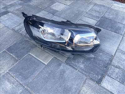 Fiat Scudo II, Citroën Jumpy III, Opel Zafira Life, Toyota Proace II jobb elso lampa 9808567680