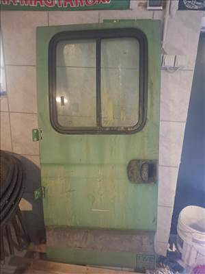 Iveco Daily 2006-2011 hátsó fülke ajtó bal oldali