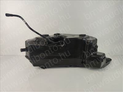BMW X5 (G05, F95) xDrive 25 d B47 AdBlue tartály (9488144, 8740279)