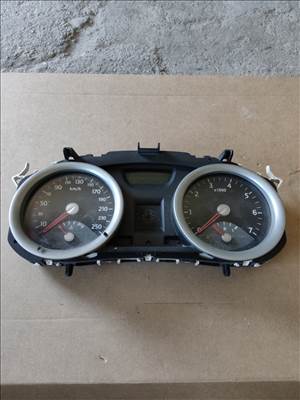 Renault Mégane II 1.5 dCi kilométer óra  8200364007