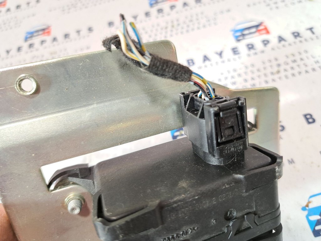 BMW E81 E82 E87 E88 E90 E91 E92 E93 E60 E61 E63 E64 gyorsulás speed érzékelõ szenzor sensor 3. kép